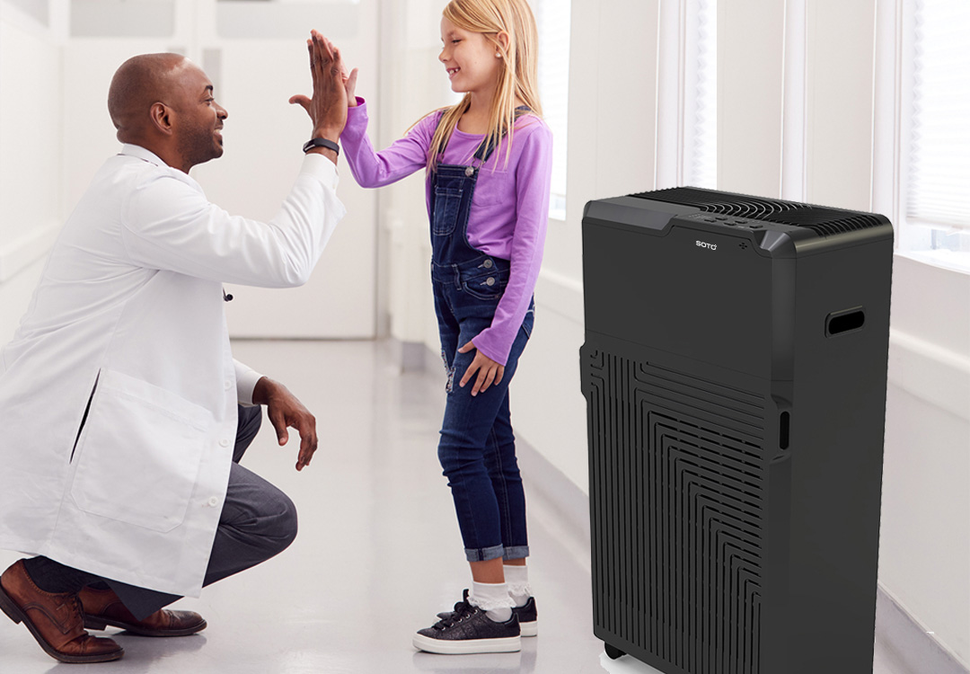 Multi-stage air purification  <br/>simple control panel